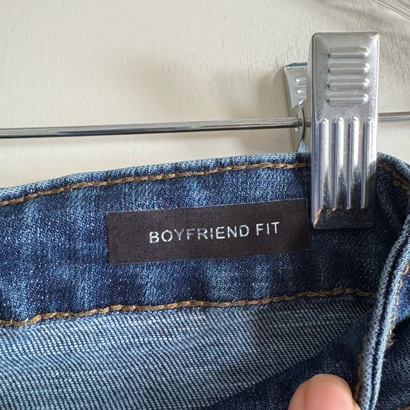 Judy Blue Boyfriend Fit Distressed Jeans - Picture 6 of 7